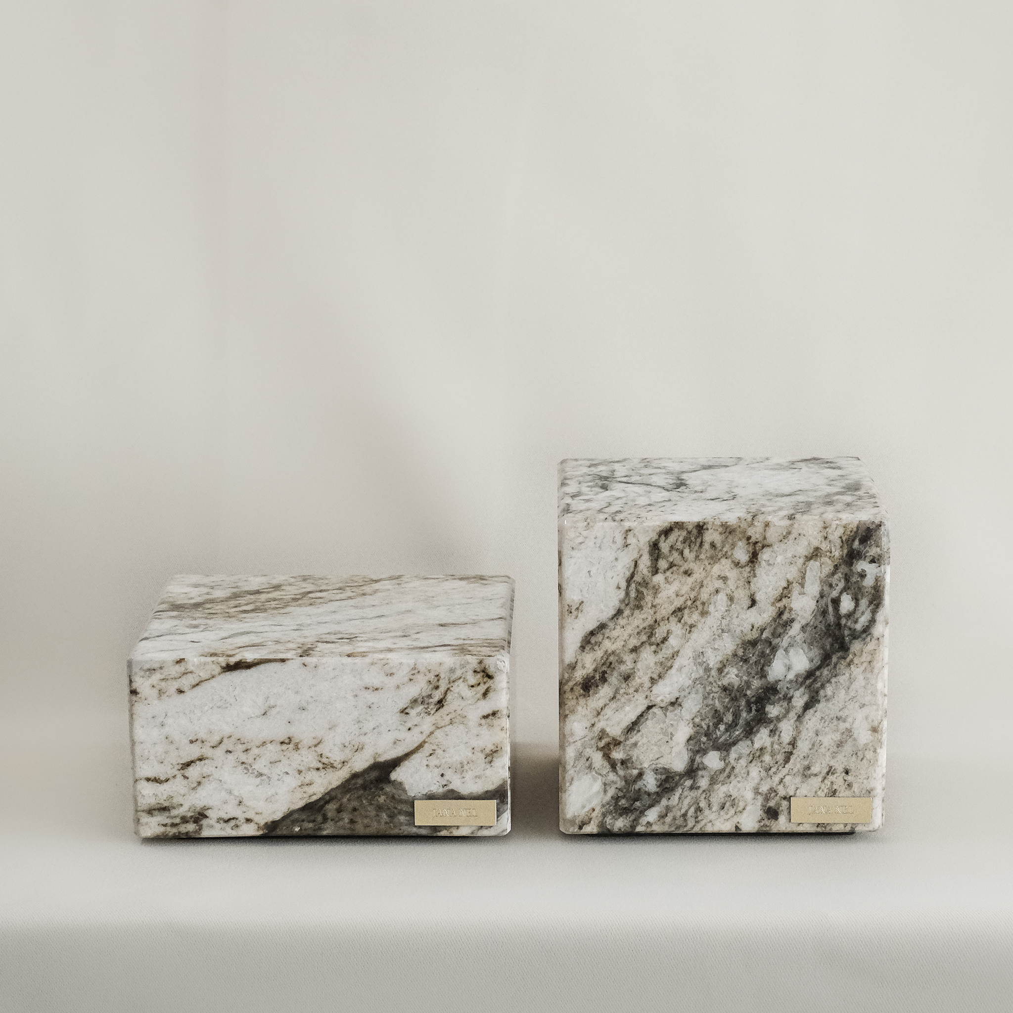 MARBLE PLINTH TALL